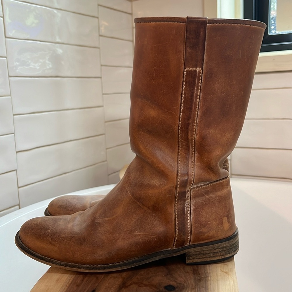 Gorgeous Ivy Lee Simone leather mid calf boots size 9